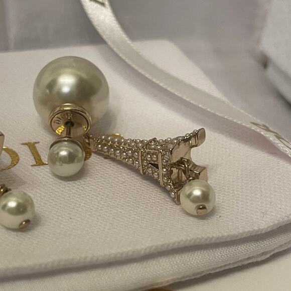 Christian Dior “Plan de Paris” Tribales Earrings | Fall/Winter 23 France Limited - Picture 5 of 10